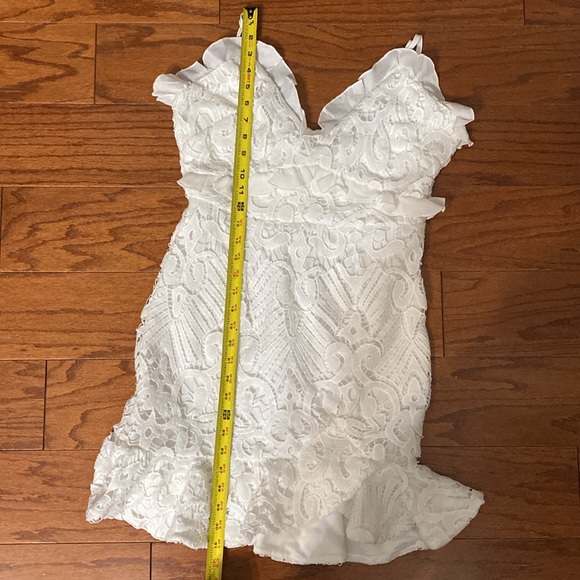 Angel Biba white lace sleevesless dress. Size large - Picture 13 of 14